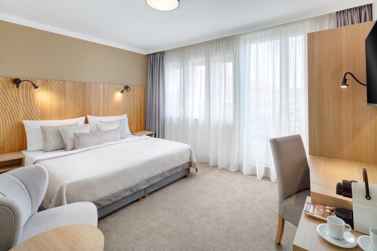 Hotel Clement Прага Екстер'єр фото